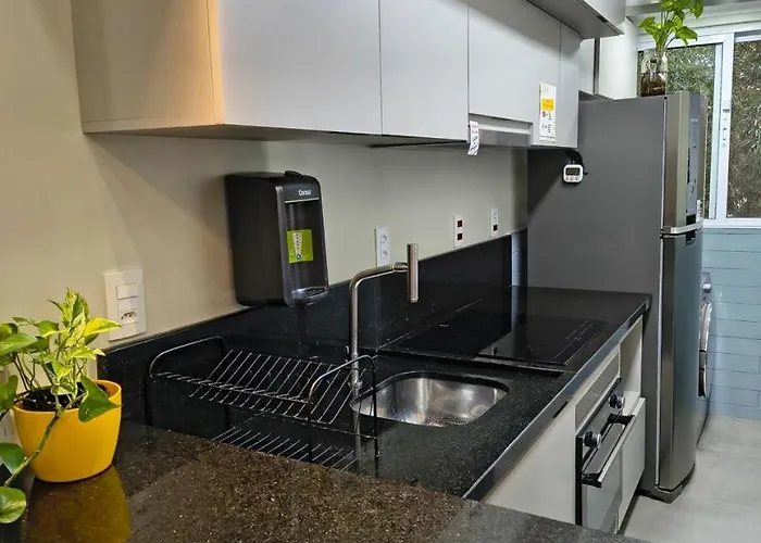 Apartamento In With Garage